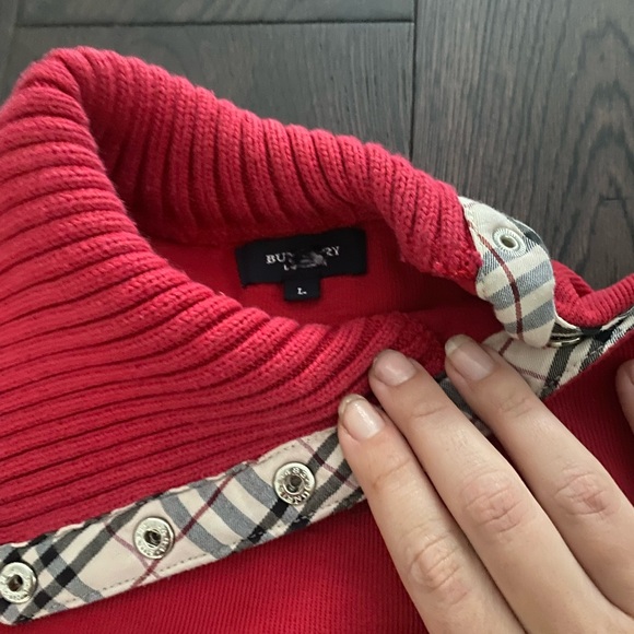 Vintage Red Burberry Sweater - Picture 6 of 8